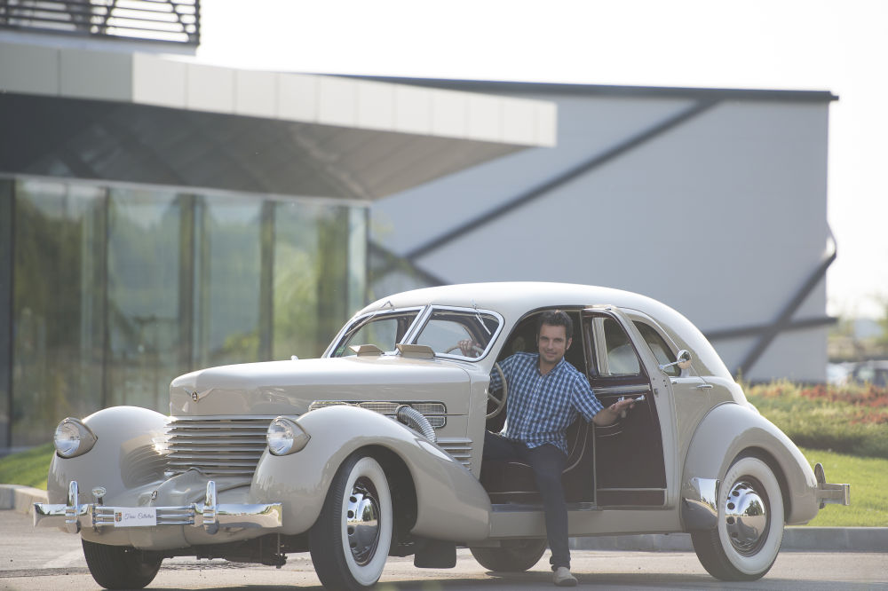 Cord 812 Beverly Custom din 1937